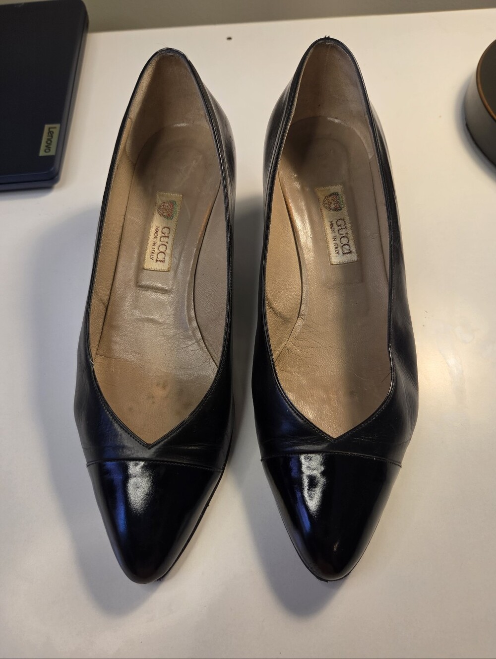 Gucci Black Leather Pointed Cap-Toe Pumps